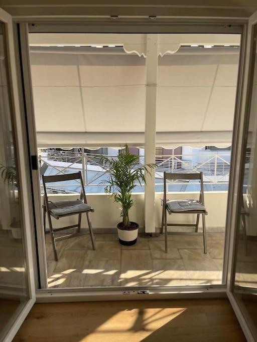 Cozy στο κεντρο Apartment *